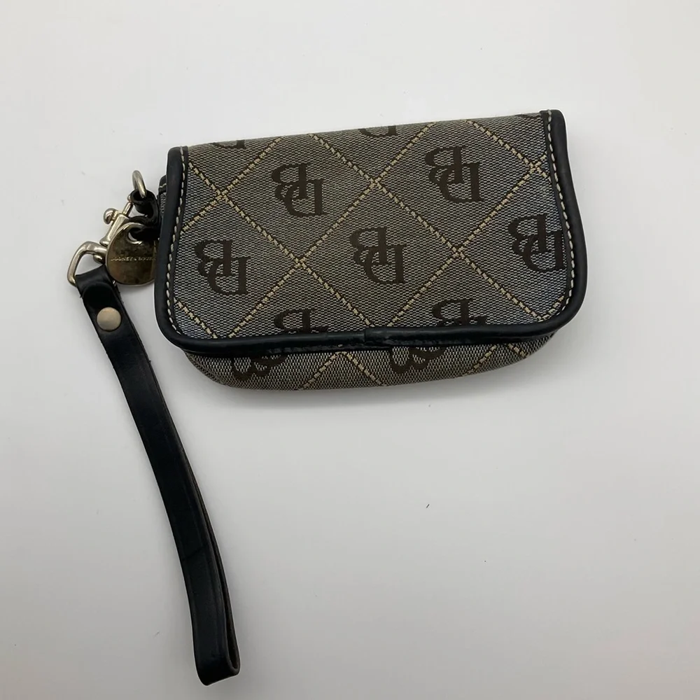 Dooney & Bourke dooney bourke